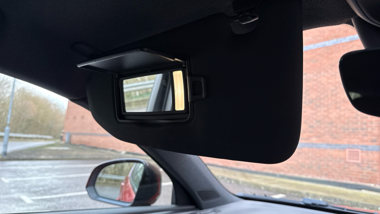 Volvo Xc40 2.0 T5 R DESIGN 5dr AWD Geartronic Petrol Estate